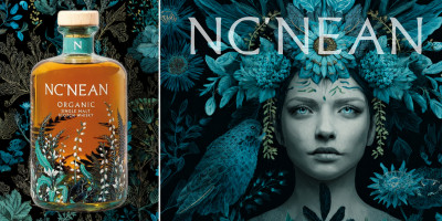 Bannière Nc’nean avec une bouteille de whisky à gauche et une illustration de la Reine des esprits entourée de feuillages bleu-vert à droite.